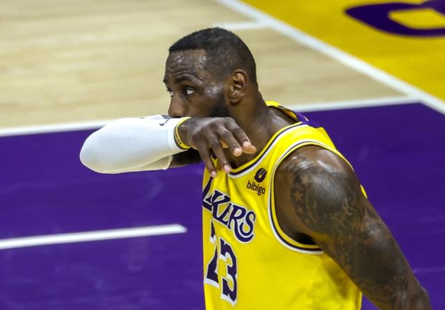 开云体育下载-四天三战湖人严重透支 附加赛主场保卫战号角吹响