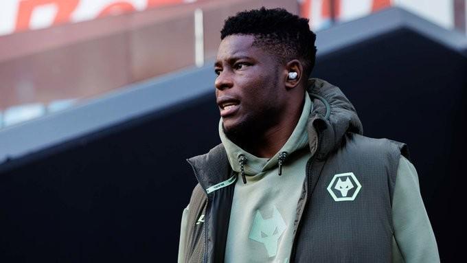 开云app下载-官方：狼队中场穆内西租借加盟巴黎FC