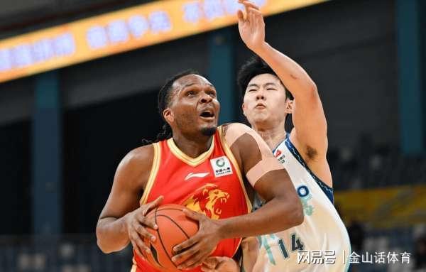 kaiyun-有意思！兄弟俩同台，哥哥0分，正负值+12；弟弟16分，正负值-20