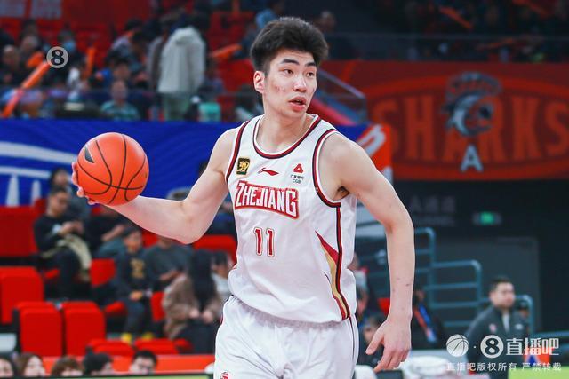 完成首秀！余嘉豪出战20分16秒 5中3&amp;amp;罚球4中1拿下7分8篮板